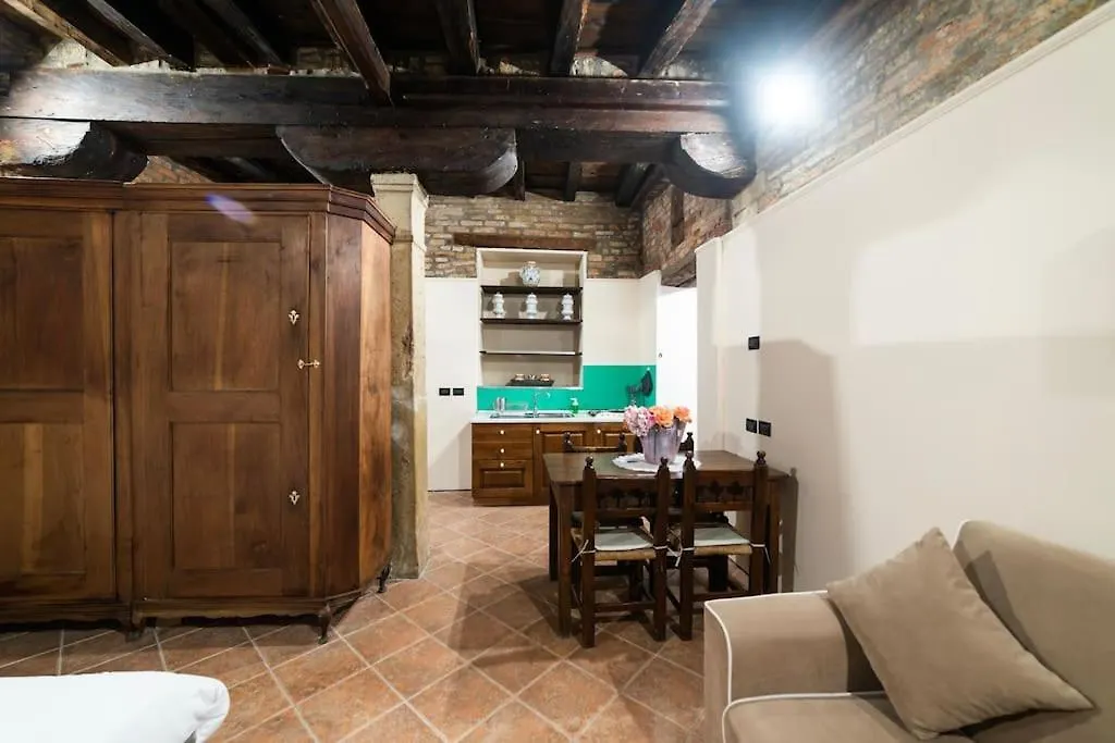 Charming Open-Space Do Torri Venedig 0*,  Italien